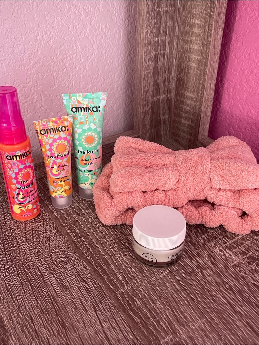 Amika Travel Size Hair Set & Youth to the People Moisturizer and Bow Hairband